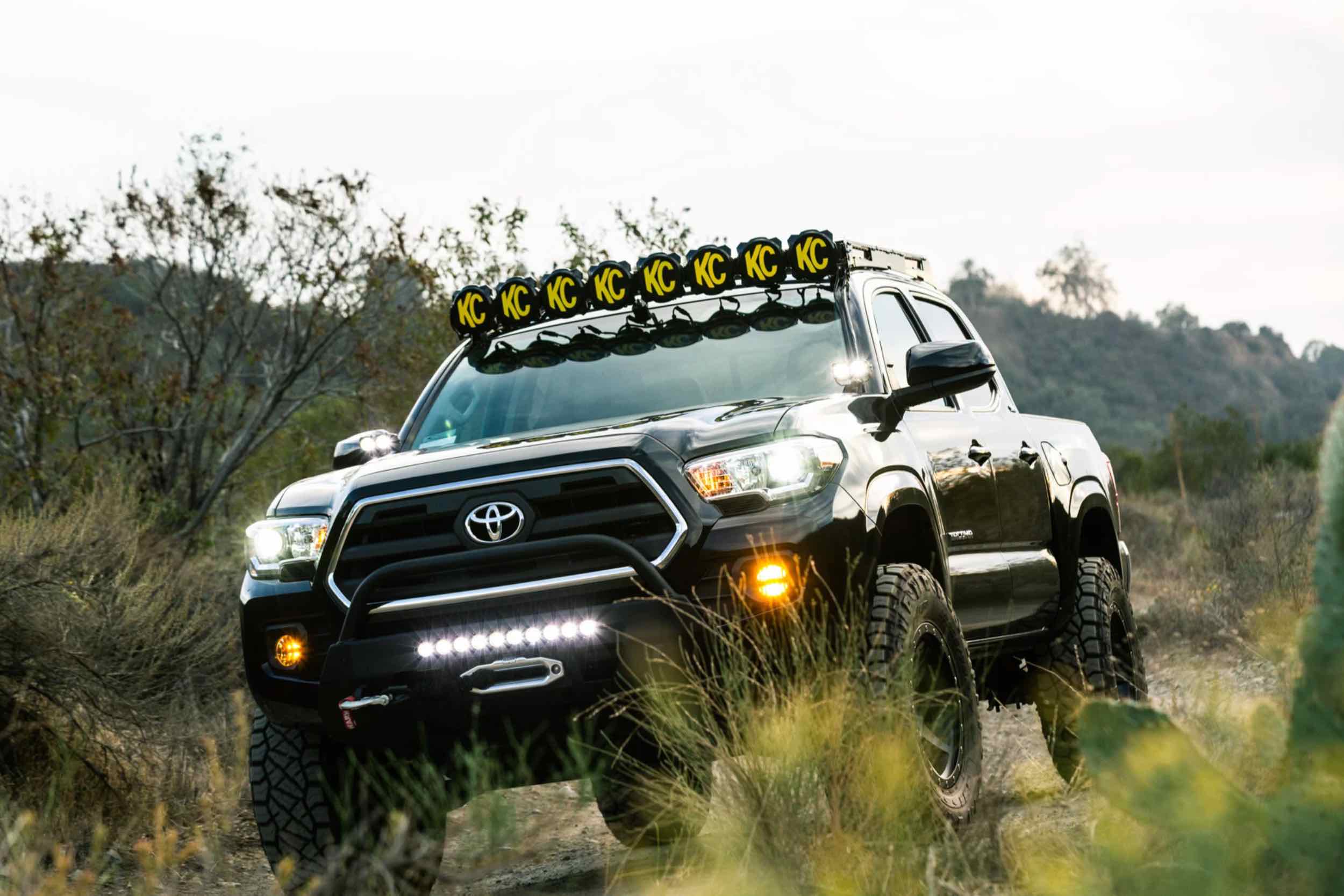 toyota tacoma kc light bar