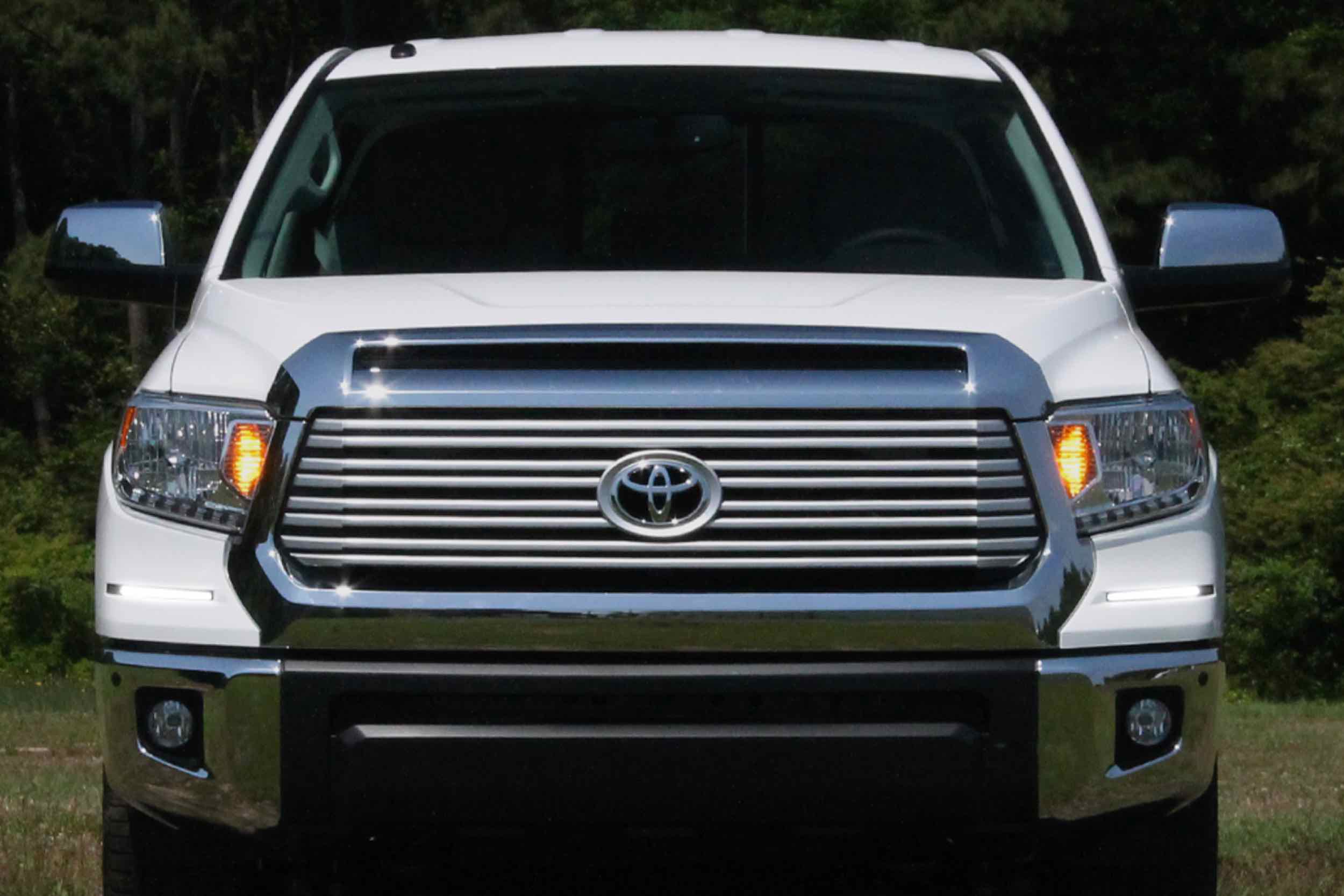 toyota tundra daytime running light bulb